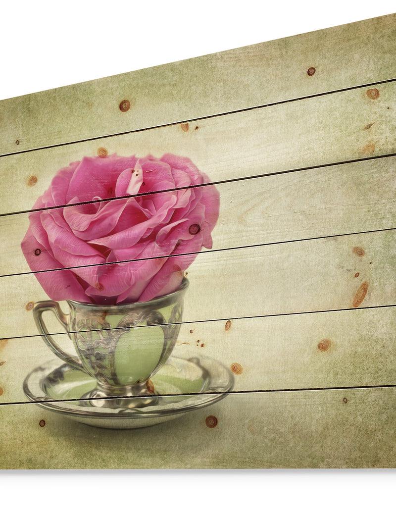Designq Red Rose In Cup And Saucer - Floral Farmhouse Print On Natural Pine Wood