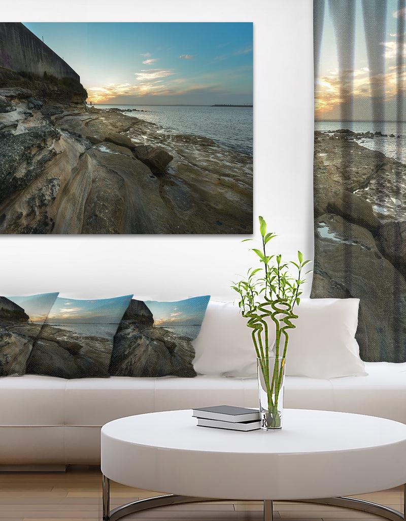designq Rocky Sydney Beach View - Seashore Canvas Wall Artwork