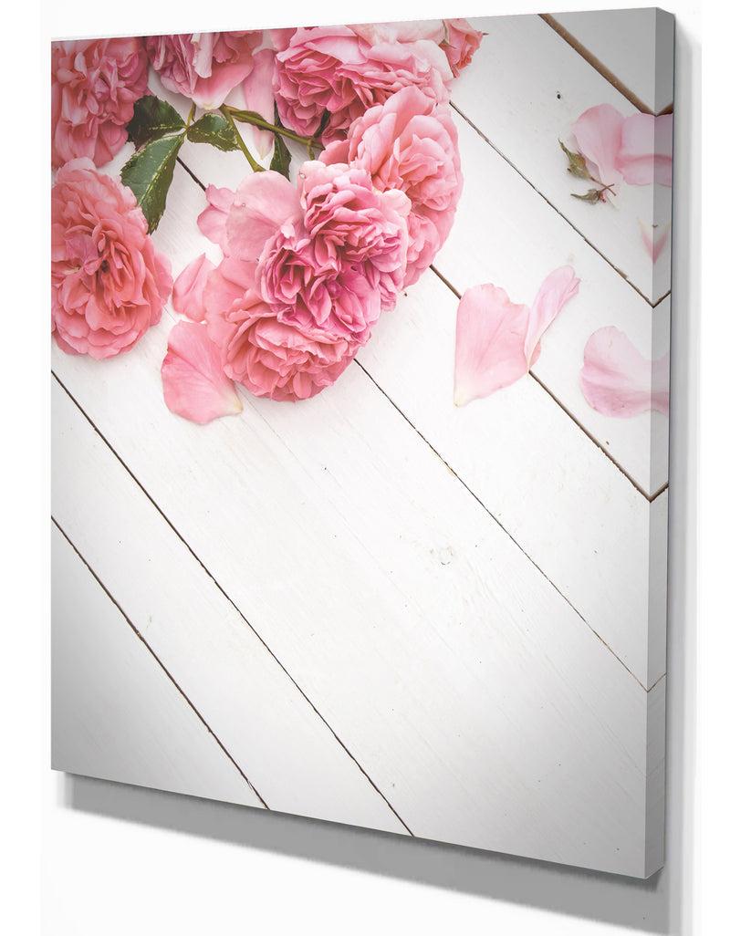 Designq Romantic Pink Roses - Floral Photography On Wrapped Canvas