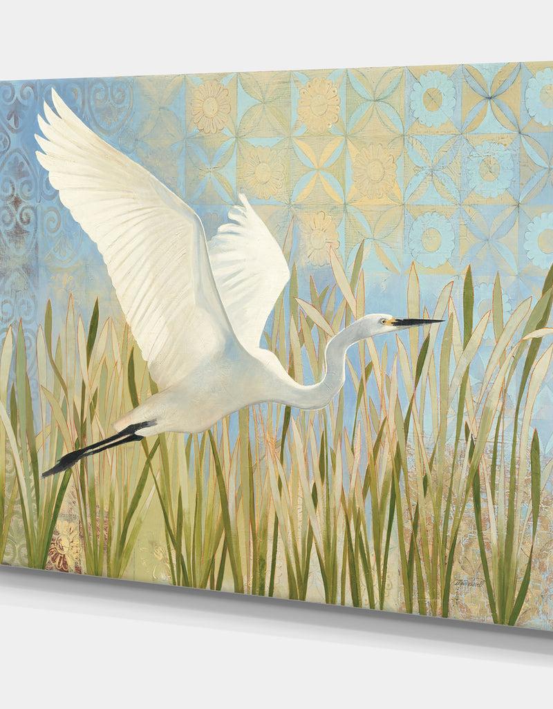 Designq Snowy Egret In Flight VII - Farmhouse Canvas Artwork