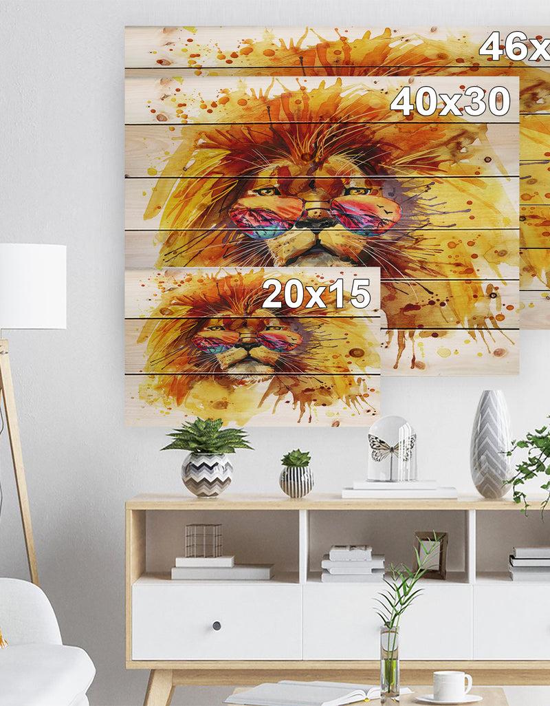 Designq The King Watching - Animal Art Print On Natural Pine Wood