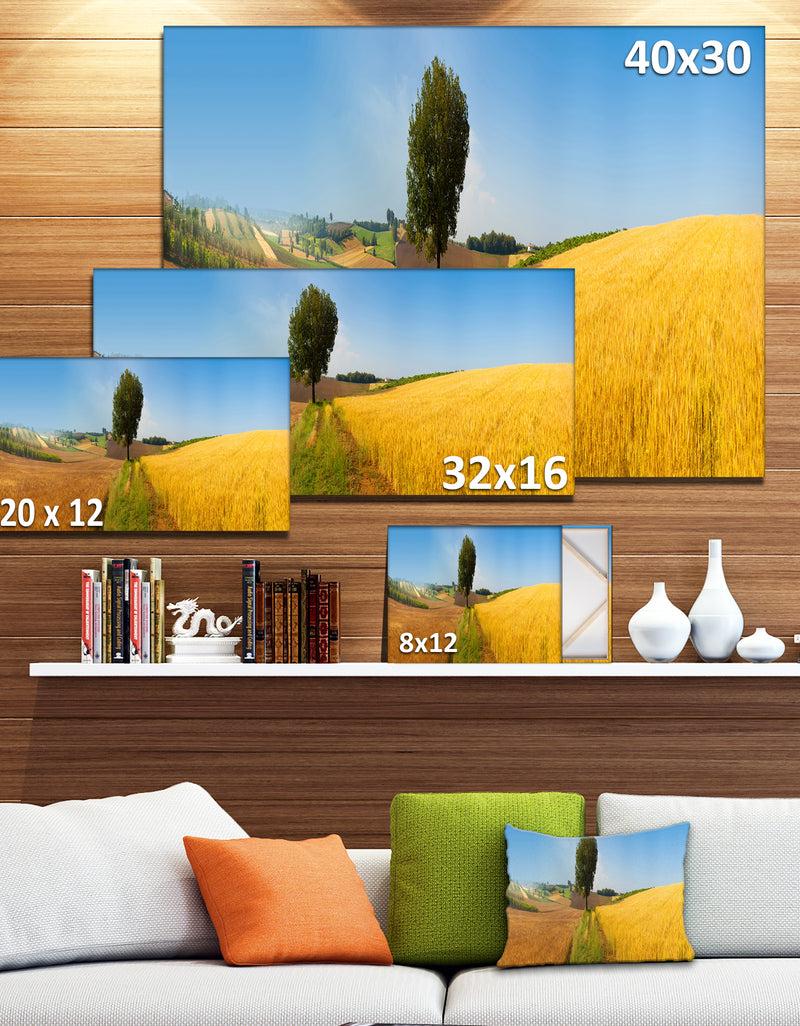Designq Tuscany Wheat Field Hill Panorama - Landscape Artwork Canvas
