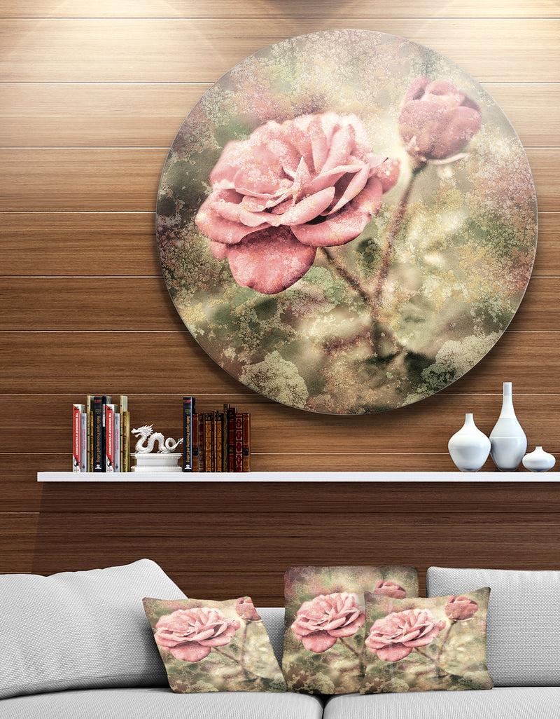 designq Vintage Pink Roses with Water Drops - Floral Circle Wall Art