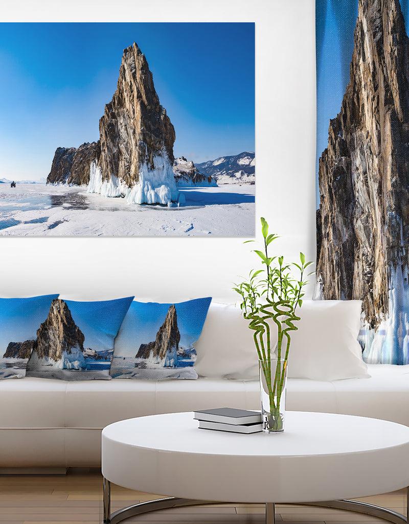 designq Winter Lake Baikal Panorama - Extra Large Seashore Canvas Art
