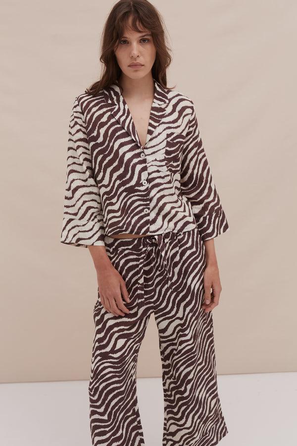 Desmond & Dempsey Boxy Shirt And Wide Leg Trouser Set Tide Print Cocoa/Cream Linen