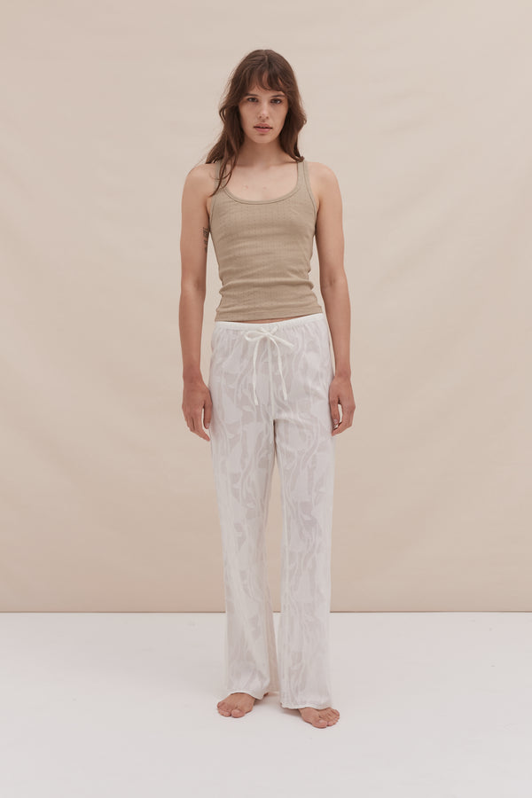 Desmond & Dempsey Floral Jacquard White