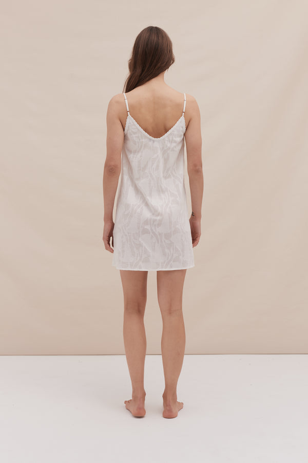 Desmond & Dempsey Floral Jacquard White