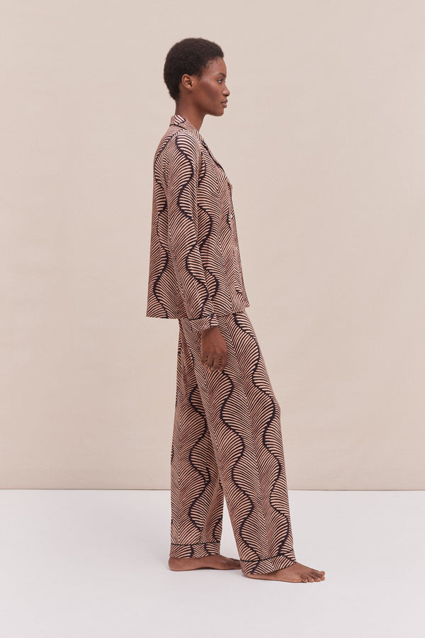 Desmond & Dempsey Grace