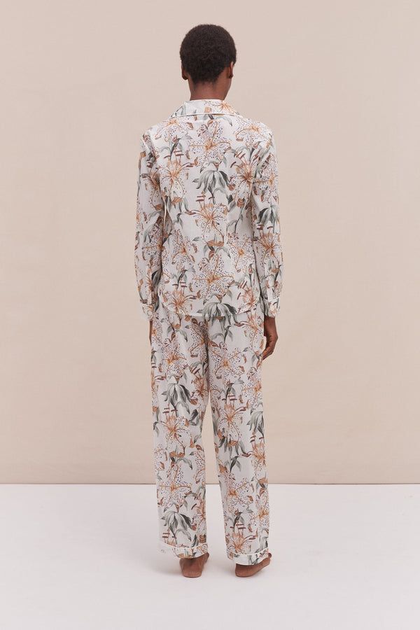 Desmond & Dempsey Lilium Cream