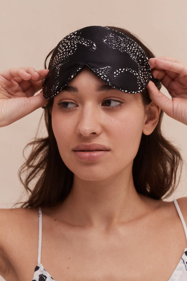 Desmond & Dempsey The Jag Navy