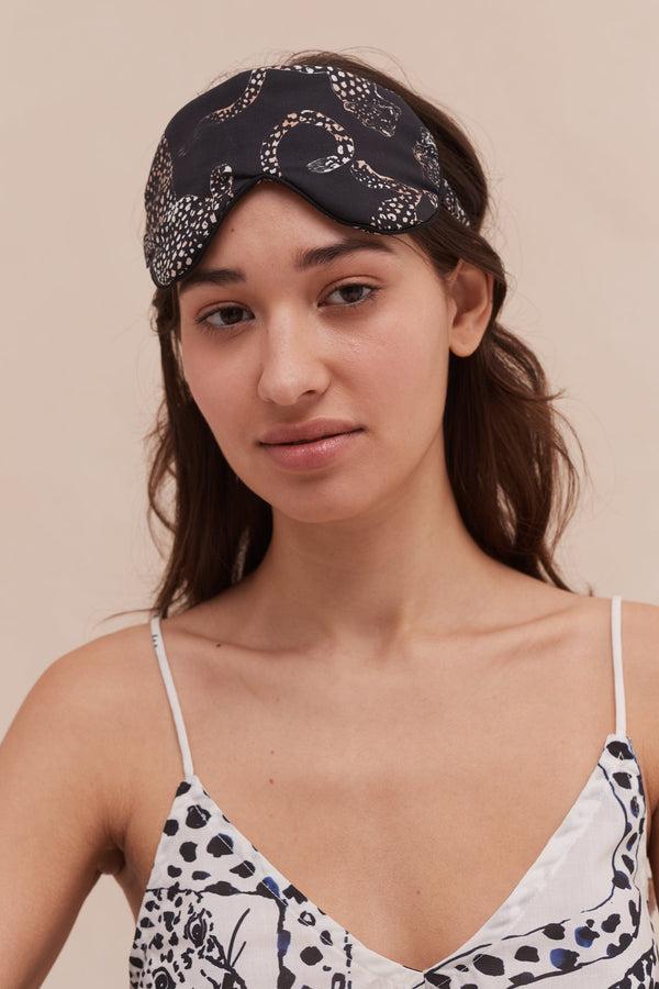 desmond & dempsey The Jag Navy