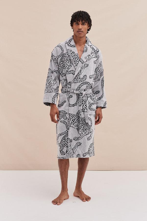 desmond & dempsey Unisex Towel Robe Jag Print Cream