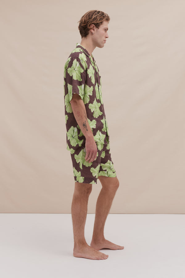 Desmond & Dempsey Men’s Cuban Pyjama Set Grand Hibiscus Print Cocoa/Lime Linen