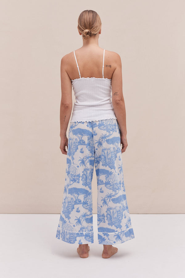 Desmond & Dempsey Soft V Tank Top & Wide Leg Trouser Set White/Loxodonta Print Blue