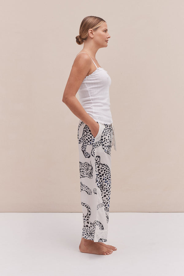 Desmond & Dempsey Soft V Tank Top & Wide Leg Trouser Set White/The Jag Print Cream
