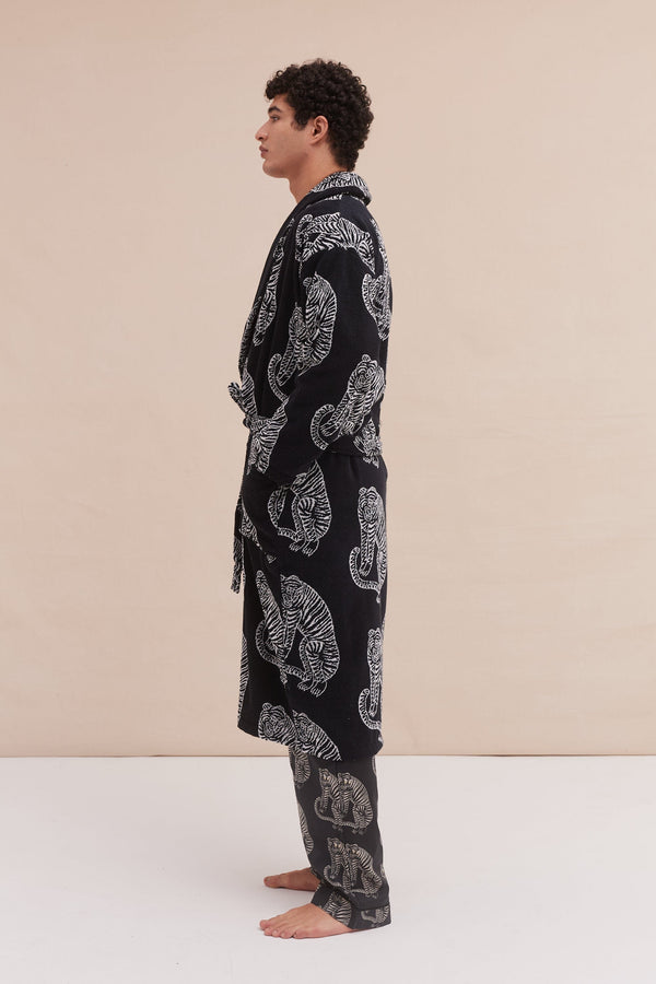 Desmond & Dempsey Unisex Towel Robe Sansindo Print Black Cream