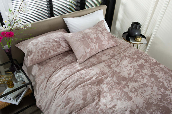 Deyongs Chatsworth Crushed Velvet Duvet Set With Fabric Bag