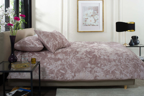 Deyongs Chatsworth Crushed Velvet Duvet Set With Fabric Bag