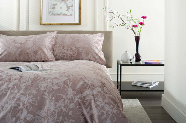Deyongs Chatsworth Crushed Velvet Duvet Set With Fabric Bag