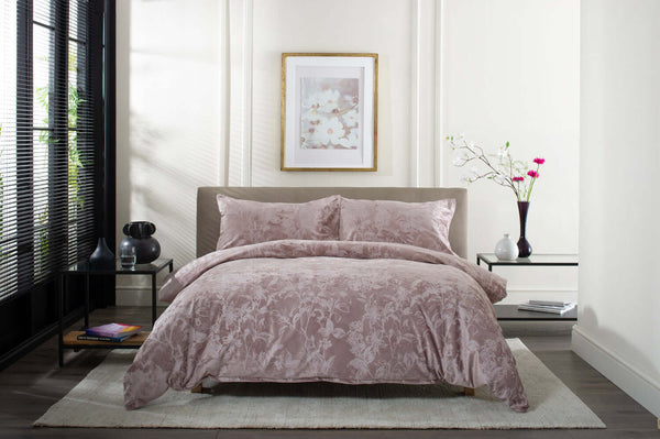 deyongs Chatsworth Crushed Velvet Duvet Set with Fabric Bag