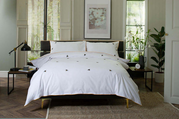 deyongs Bees Embroidered Cotton Duvet Set