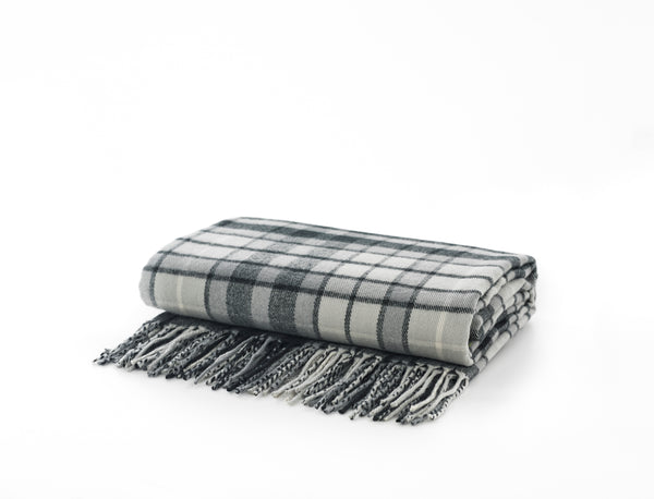 deyongs Buchanan Tassel Checked Throw