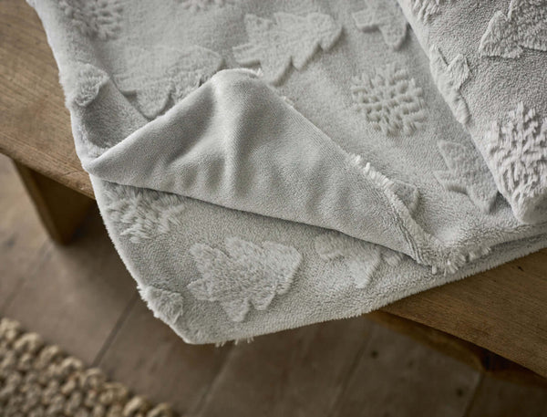 deyongs Forest Sculptured Faux Fur Throw