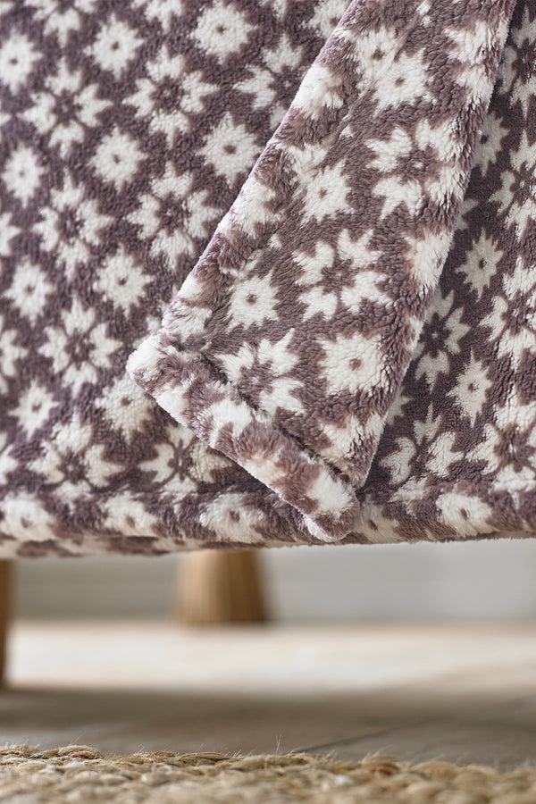 Deyongs Harlington Heavyweight Sherpa Throw