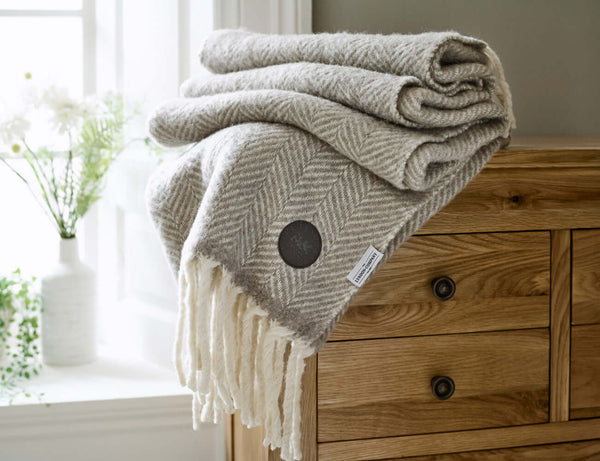 Deyongs Moorland 100% Pure Wool Throw