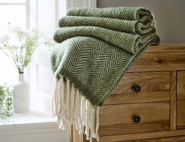 Deyongs Moorland 100% Pure Wool Throw