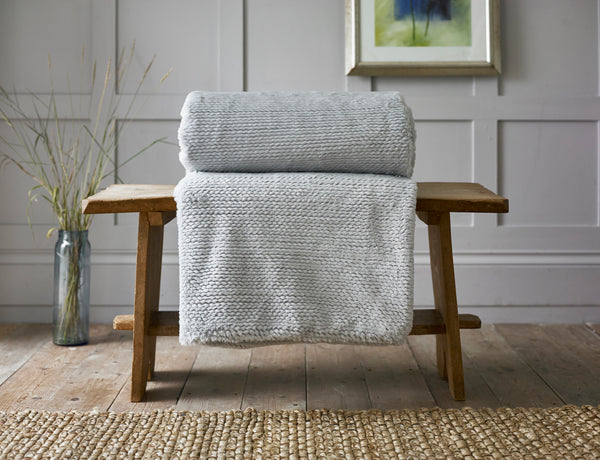 deyongs Sandringham Textured Heavyweight Throw