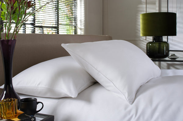 Deyongs Fine Stripe 200 Thread Count 100% Cotton 2mm Sateen Stripe White Duvet Cover Set