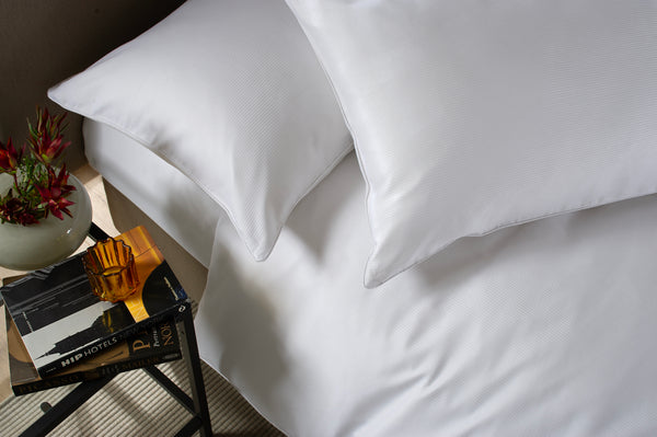 deyongs Fine Stripe 200 Thread Count 100% Cotton 2mm Sateen Stripe White Duvet Cover Set