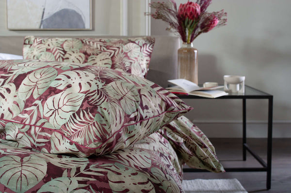 Deyongs Japanese Tropical Garden Red Cotton Duvet Set