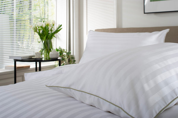 deyongs Loxley 240 Thread Count 100% Cotton White Sateen Stripe Duvet Cover Set