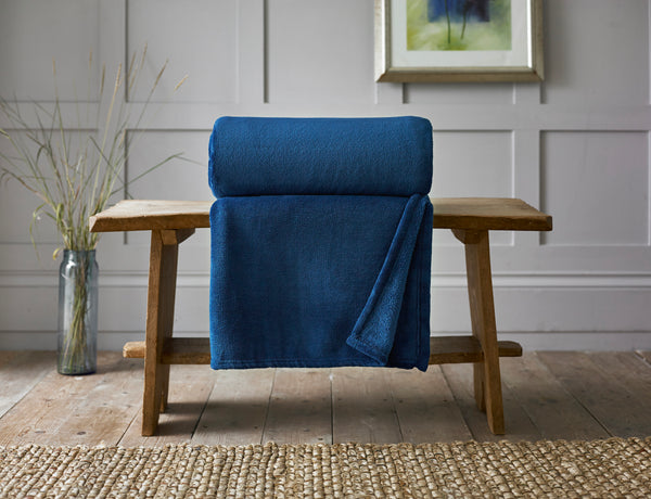 Deyongs Snuggle Touch Recycled Yarn Extra Large 180x250cm