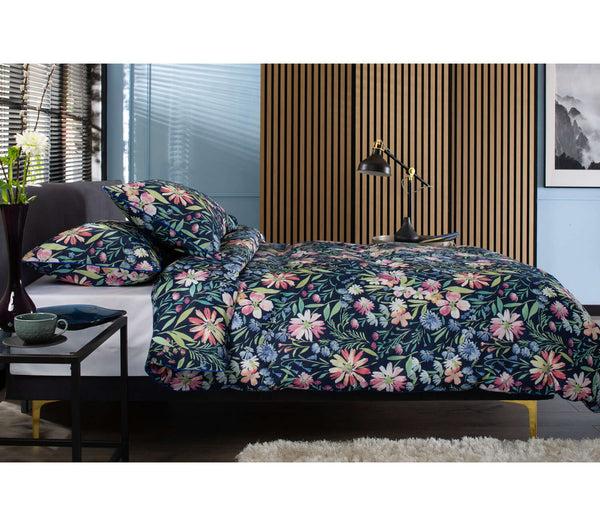 Deyongs Spring Flowers Garden Reversible Duvet Set With Fabric Bag