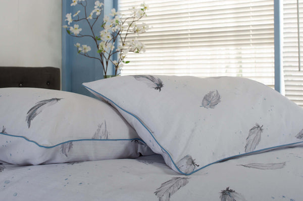 Deyongs Swirl Of Feathers Printed Percale Cotton Duvet Set