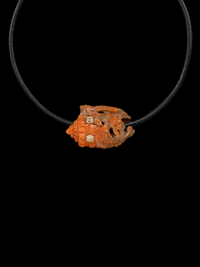 dezso by sara beltran Classic Coral Conch Bead with Cushion Cut Diamonds 2
