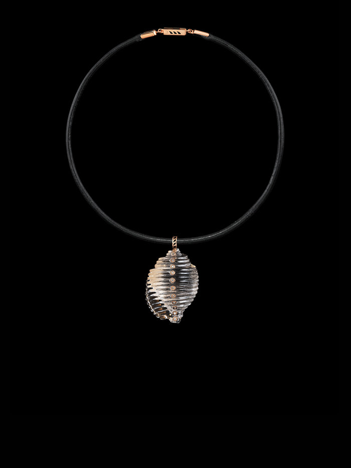 Dezso By Sara Beltran Crystal Tonna Shell Charm With Diamonds