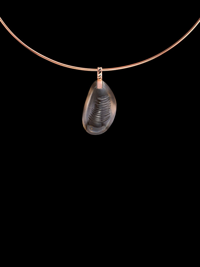 dezso by sara beltran Classic Smokey Quartz Mussel