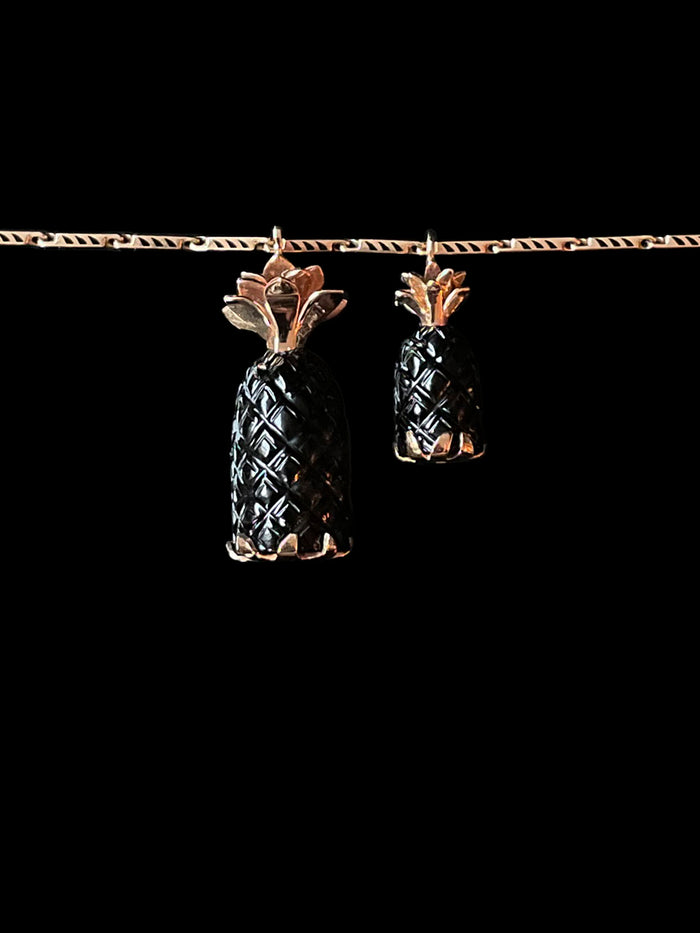 Dezso By Sara Beltran Deco Carved Pineapple