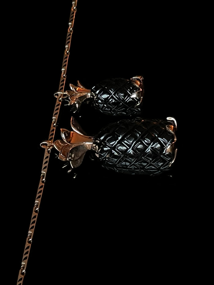 Dezso By Sara Beltran Deco Carved Pineapple