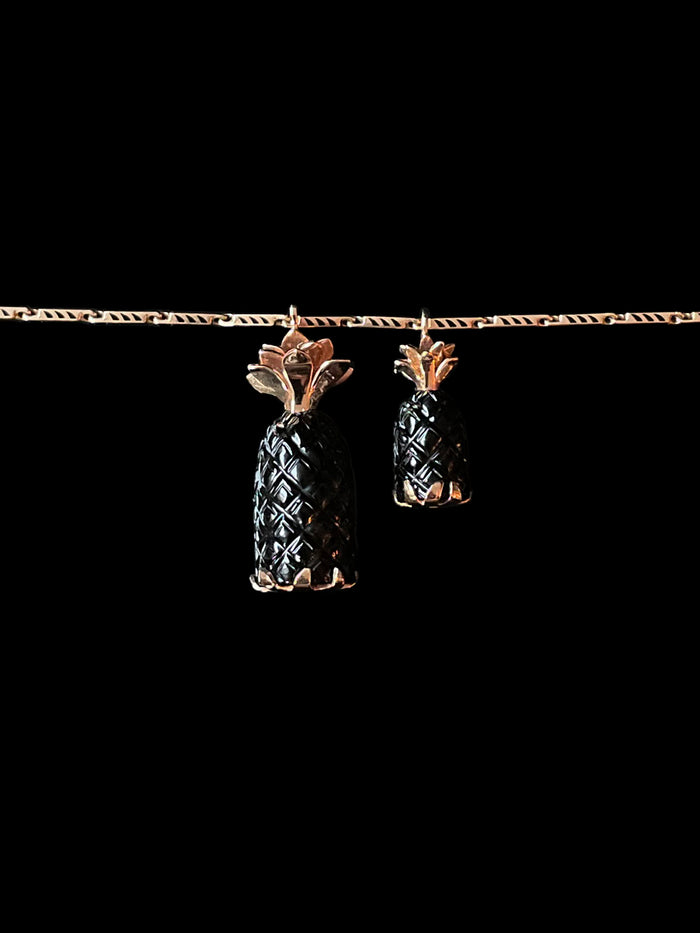 dezso by sara beltran Deco Carved Pineapple