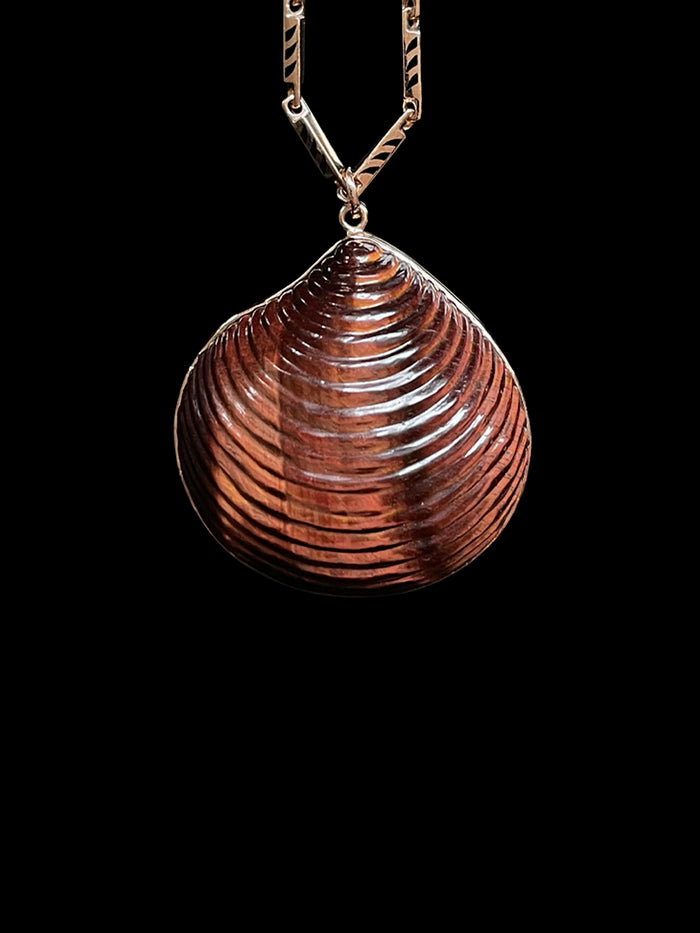 Dezso By Sara Beltran Grande Venus Charm