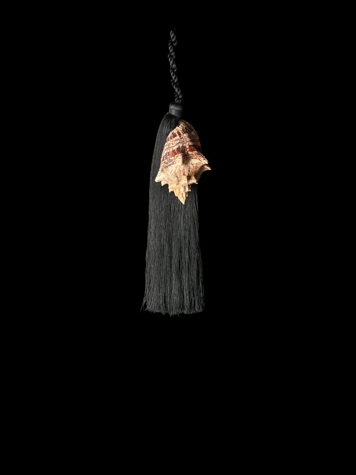 dezso by sara beltran Laciniate Conch Tassel