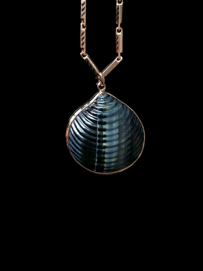 Dezso By Sara Beltran Medio Carved Venus