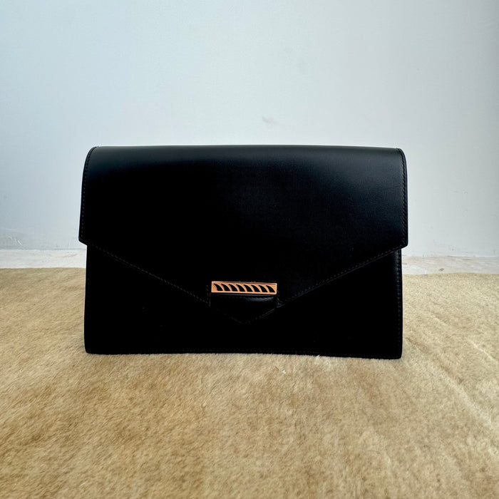 dezso by sara beltran The Fin Clutch
