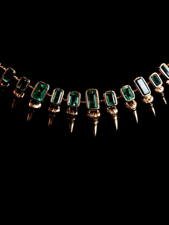 Dezso By Sara Beltran Emerald Shark Tooth Surfer Tiara Necklace