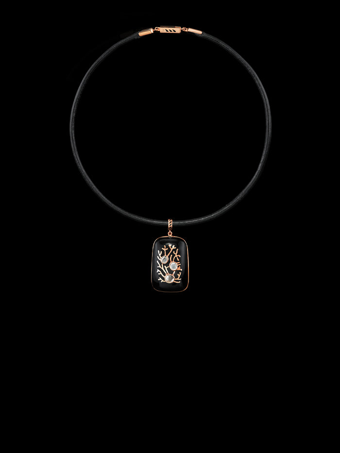 Dezso By Sara Beltran Gold Coral Inlay With Polki Diamond